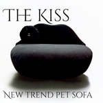 The Kiss Sofa