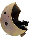 The moon & back pet bed