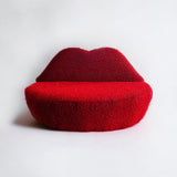 The Kiss Sofa