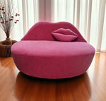 Le Kiss Sofa